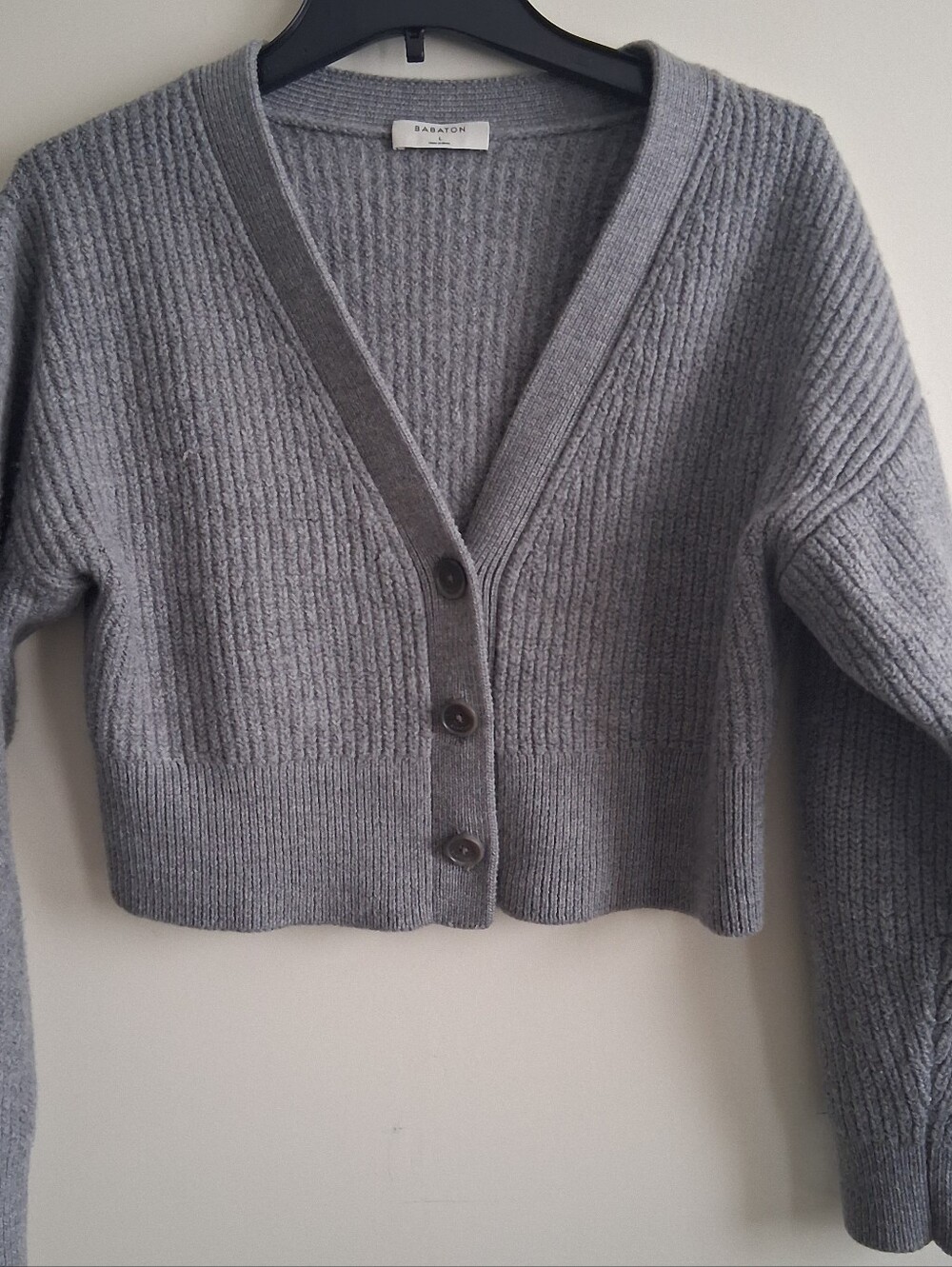 Aritzia Babaton Canberra 100% Merino Wool Grey Cropped Cardigan Large